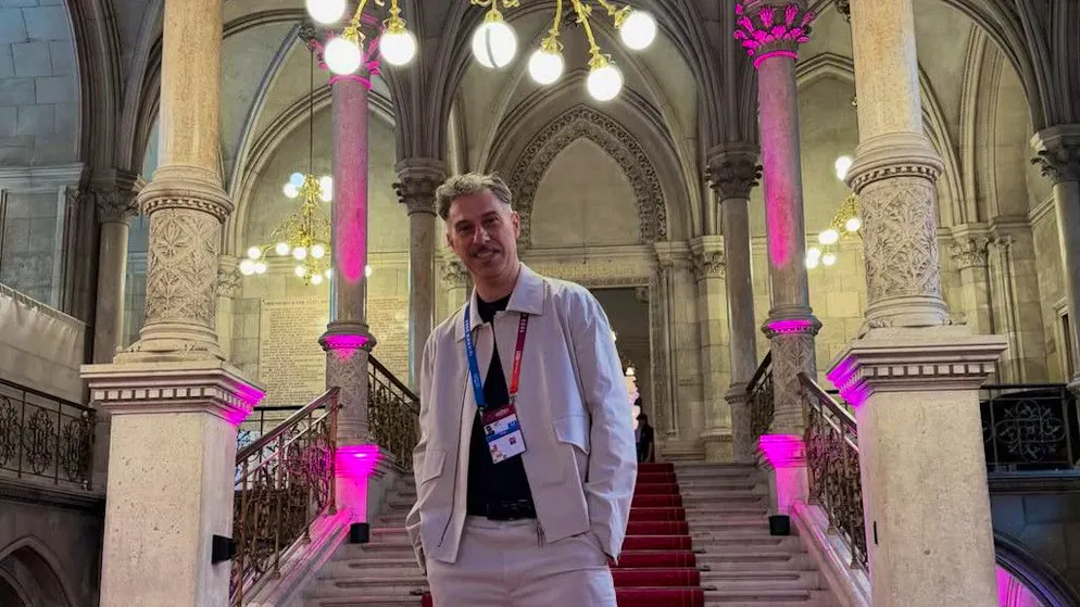 Musica. Il giornalista Gabriele Corsi mostra il cuore tecnico della Rai all'Eurovision: «Una vera chicca»