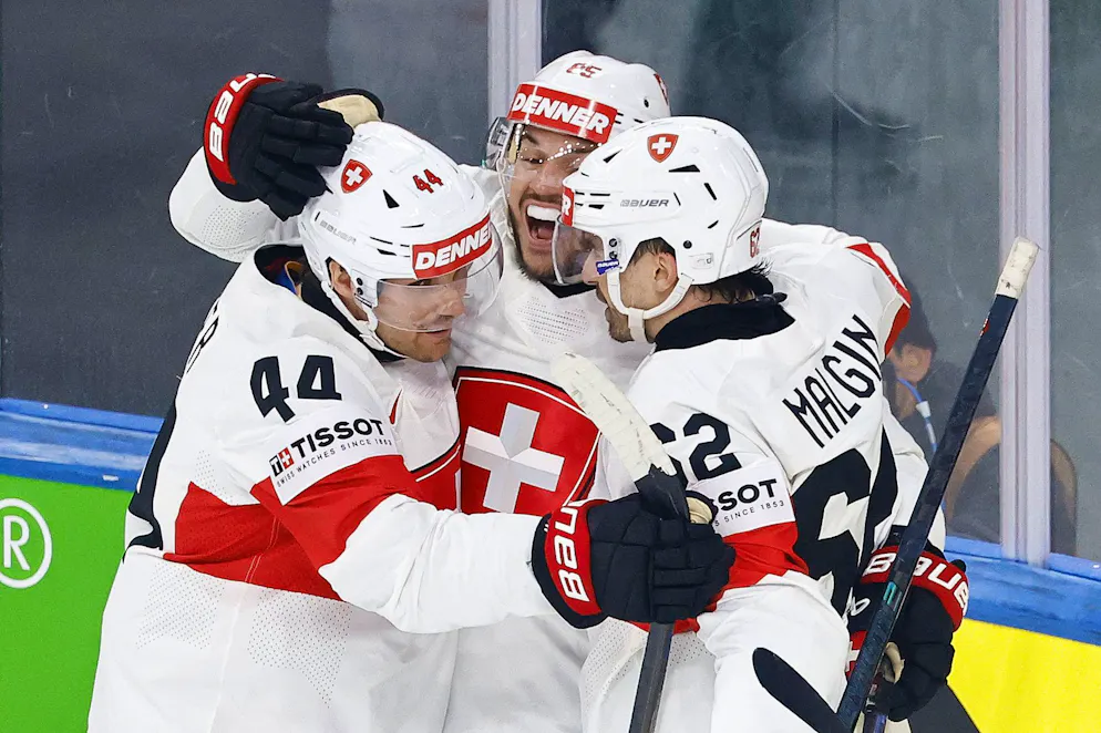 Pius Suter (links), Sven Andrighetto (mitte) und Denis Malgin verstehen sich blind.