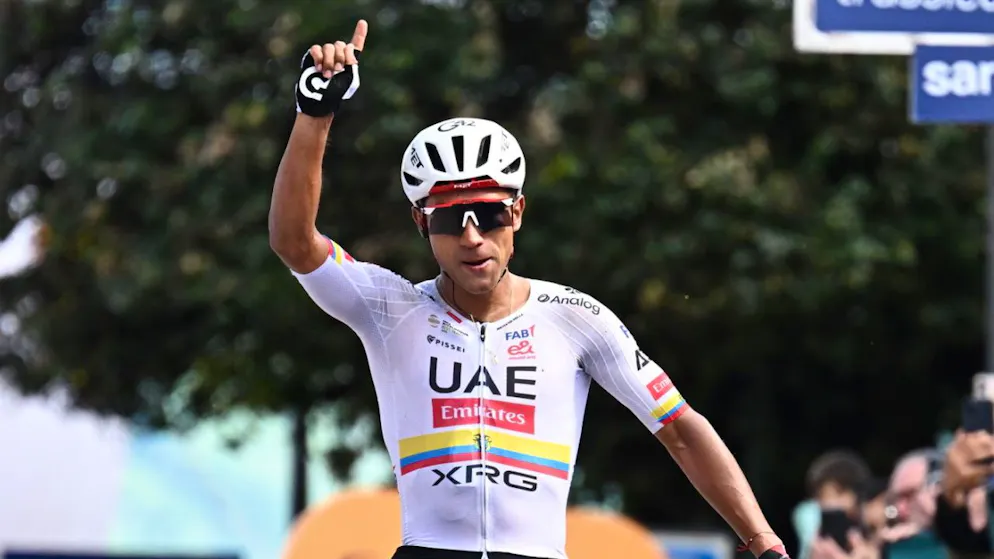 Giro d'Italia. Second stage win for Jhonatan Narvaez