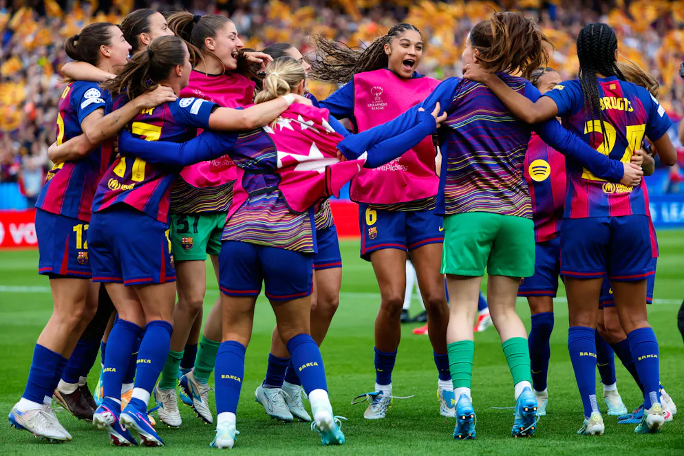 Sydney Schertenleib (au centre) et Barcelone sacrés en Coupe de la Reine.
