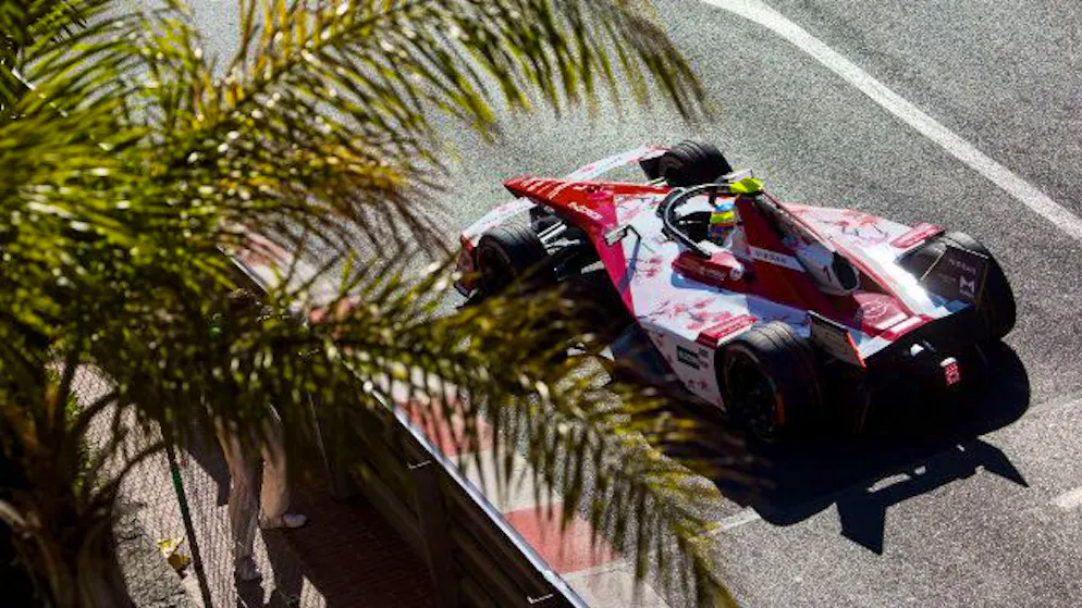 Formula E on stream from 3 pm. Will a Swiss driver finish on the podium in Monaco on Sunday?