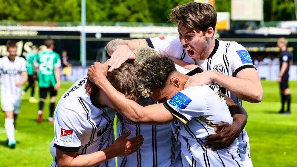 Boundless jubilation in Elversberg after winning promotion to the Bundesliga for the first time