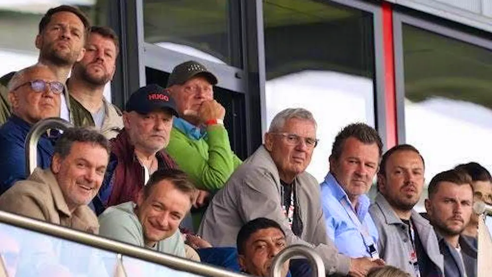 Chairman of the supervisory board Frank Holzer (black cap with red lettering) and president Dominik Holzer (2nd from right) turned Elversberg into a Bundesliga club.