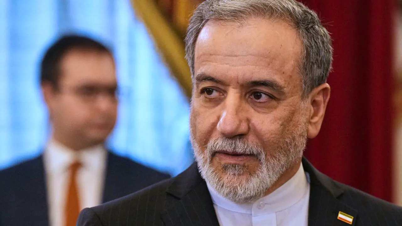 Politics. Iran: Further negotiation proposals exchanged with USA