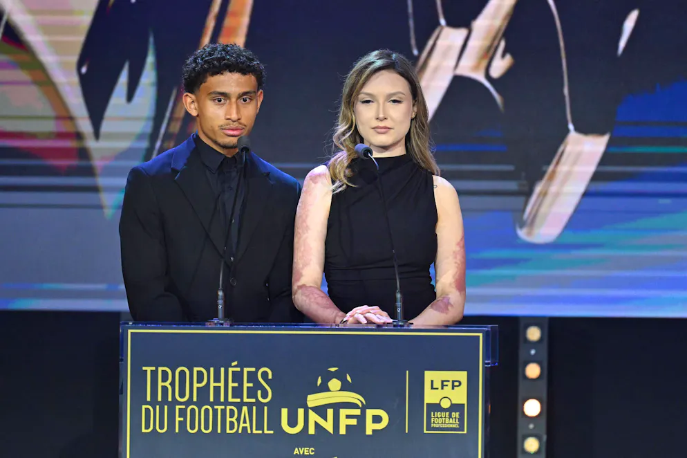 Il calciatore Tahirys Dos Santos insieme alla fidanzata Coline.