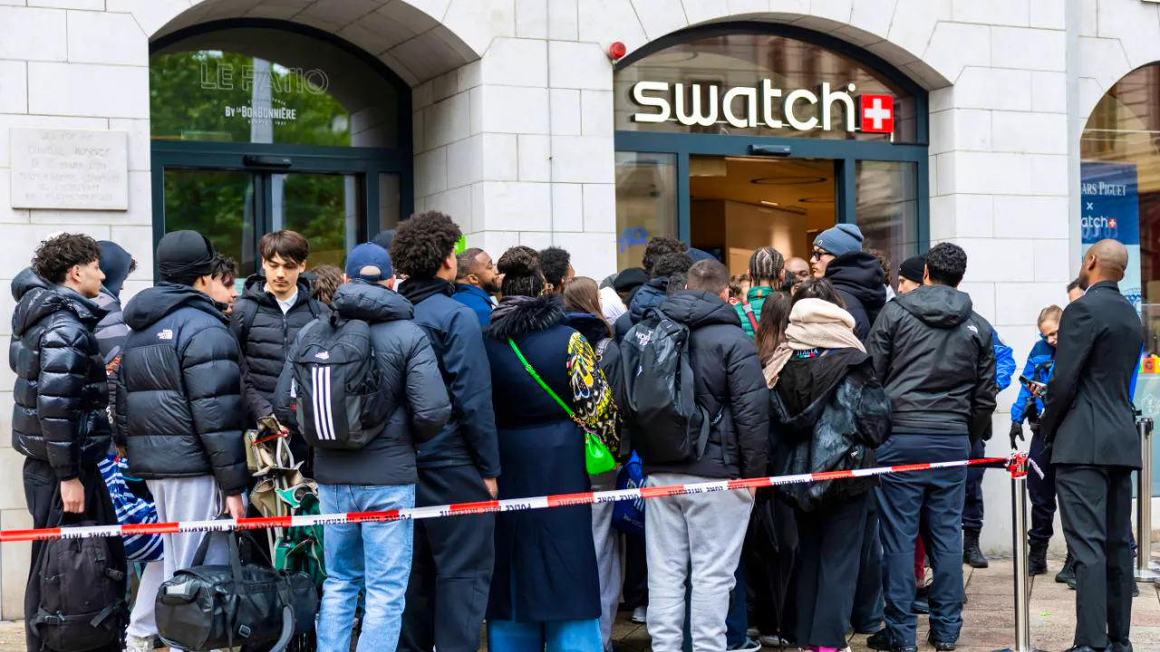 Retail trade. Retailers achieve exorbitant prices for 