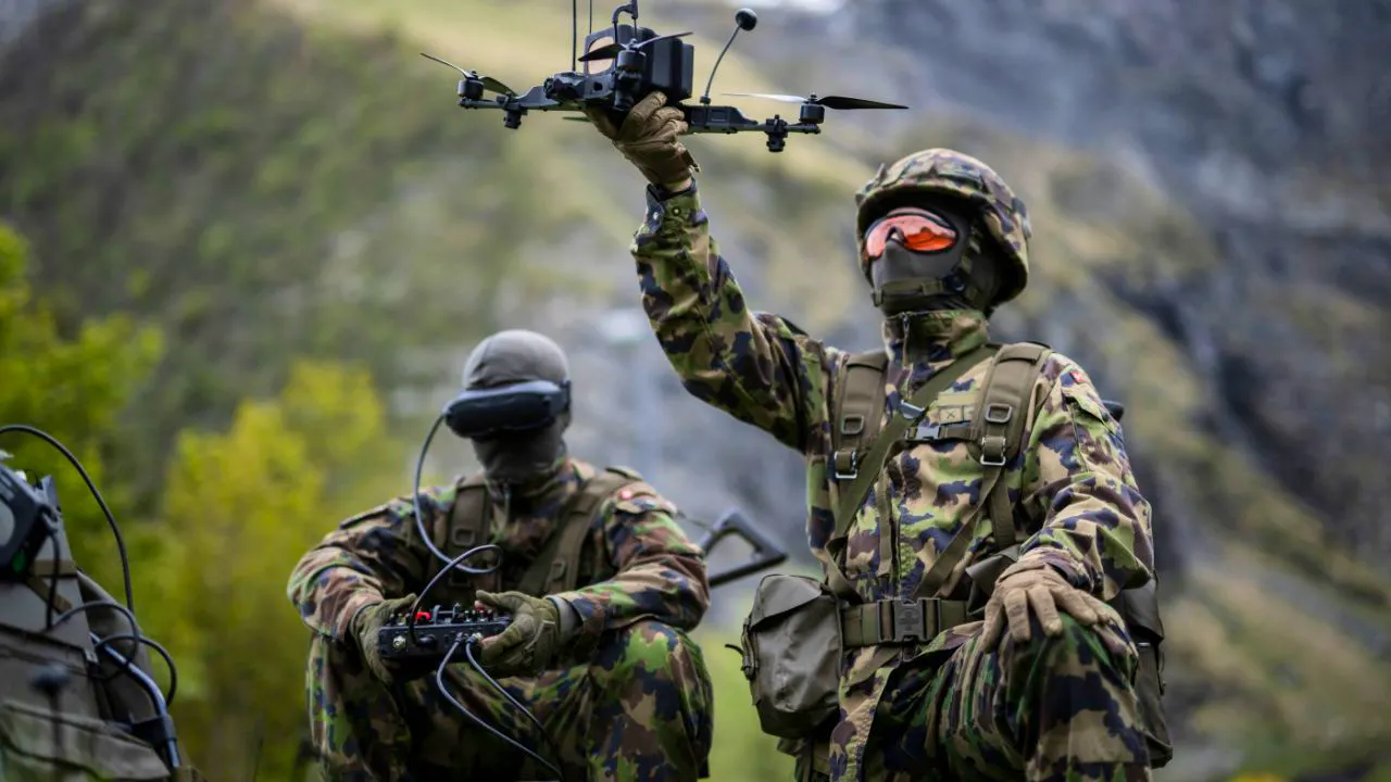 Verteidigung. Armee treibt Drohnenversuche in Elm GL weiter voran