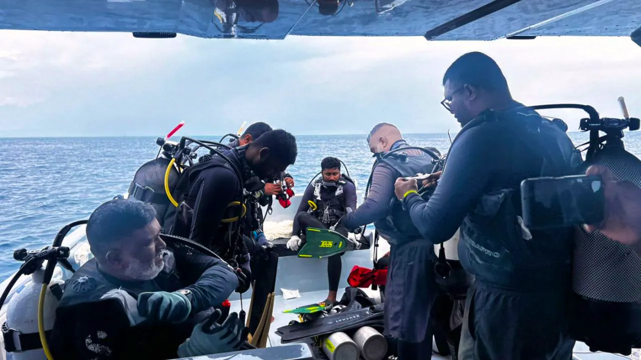 Latest news. Dead divers from Italy found in cave in Maldives