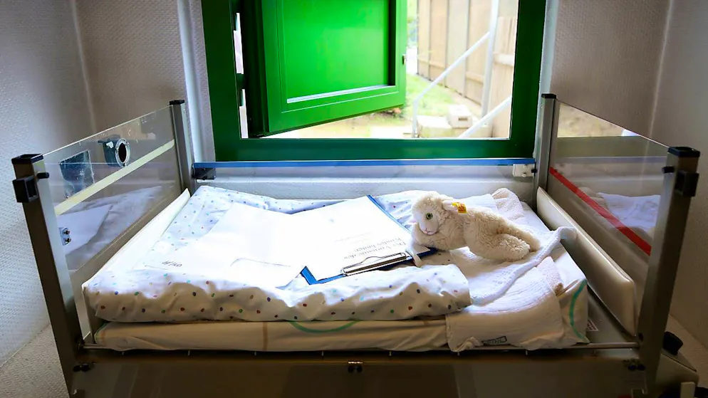 There are eight baby drop-off centers in Switzerland. This one is in Bern.