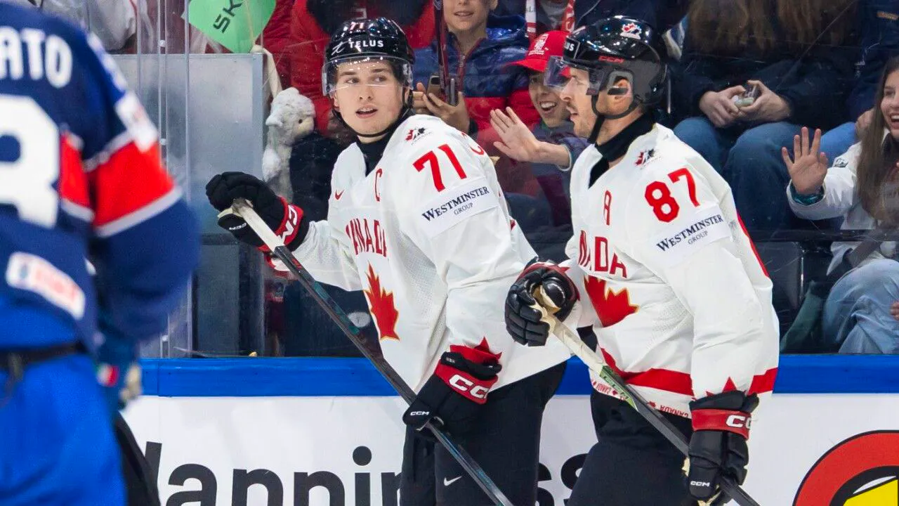 WORLD CHAMPIONSHIP 2026. Sidney Crosby and Macklin Celebrini form a Canadian super duo