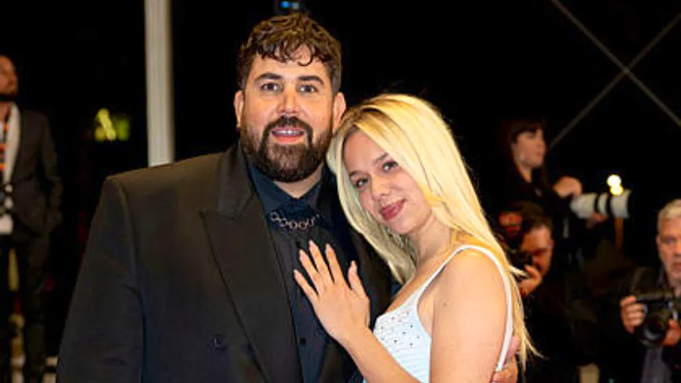 Romance. Artus et Kim Higelin officialisent leur couple à Cannes