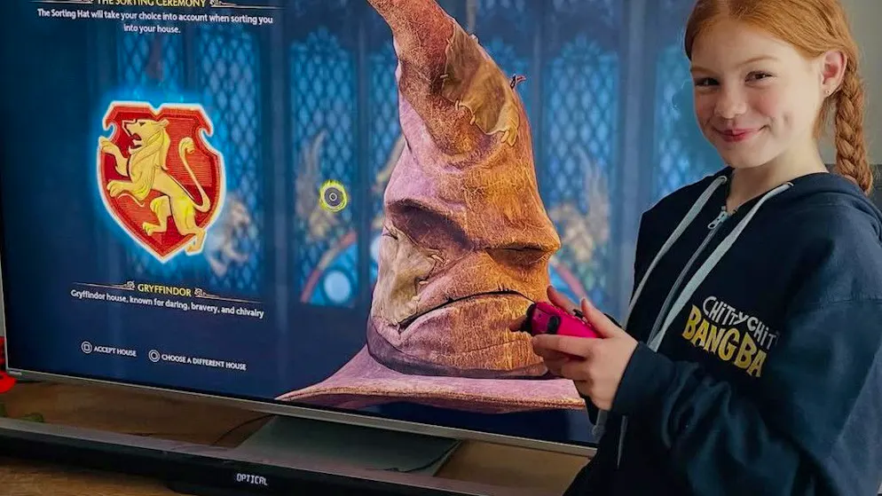 Après une saison. L'interprète de Ginny Weasley dans la série Harry Potter démissionne
