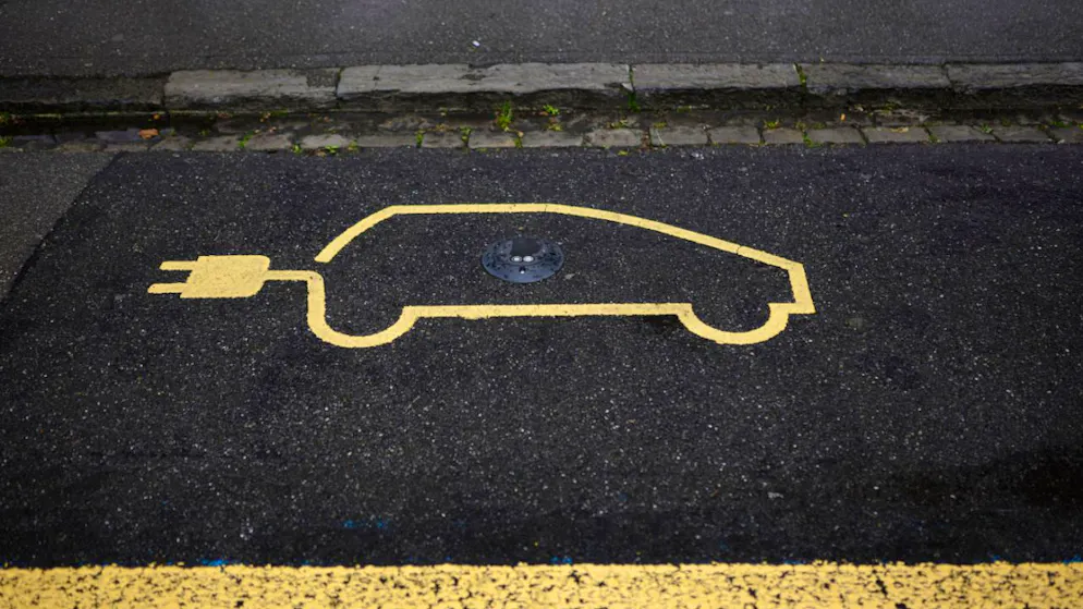 La voiture électrique peine à séduire les Suisses, même si les prix de l'essence ont augmenté. (archive)