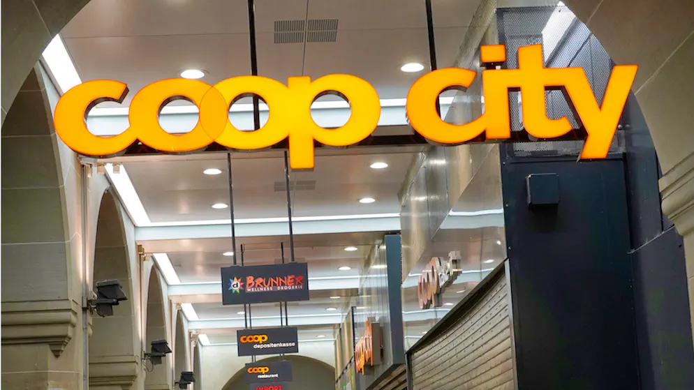 Kältemittel ausgelaufen. Polizei-Grosseinsatz an Zürcher Bahnhofstrasse – Coop City evakuiert