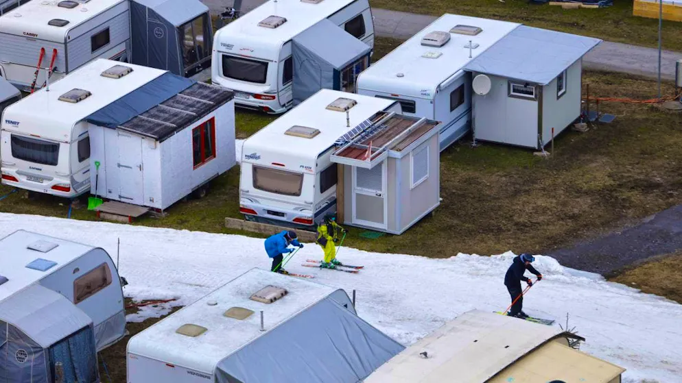 The Swiss parahotel industry, here for example a campsite in Grindelwald, recorded stable overnight stays last winter. (archive picture)