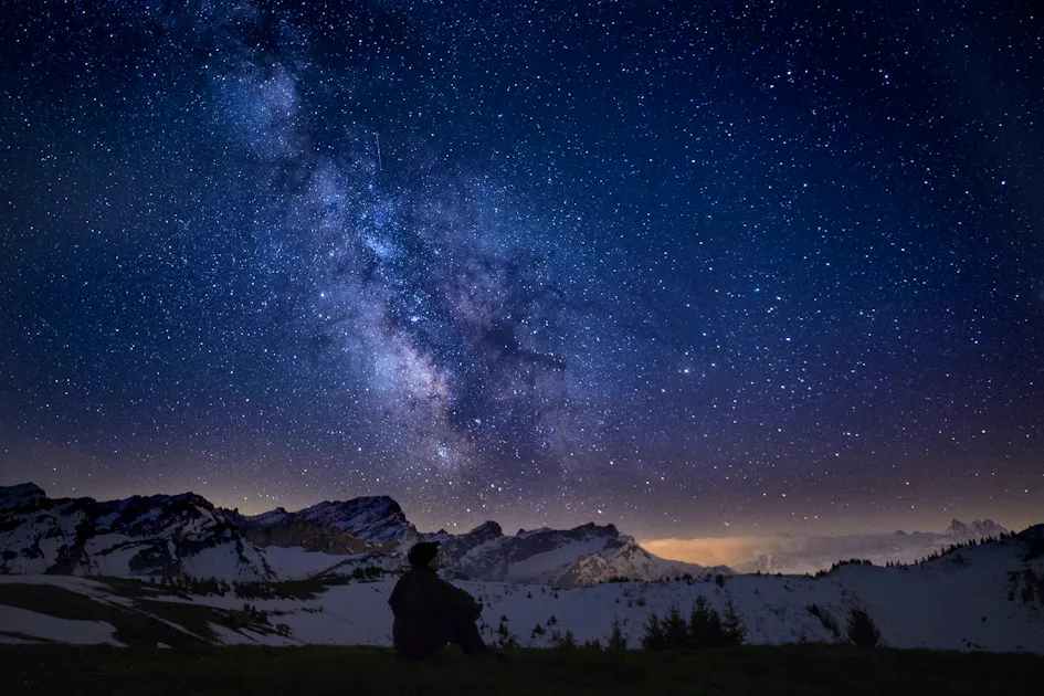 Boom in the night sky - | Is Switzerland making a fatal mistake?