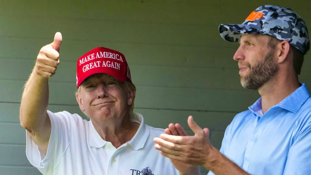 «Un atto corrotto». Ecco come l'accordo da 1,8 miliardi con il fisco beneficia Trump e i suoi seguaci