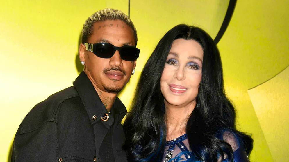 Alexander «AE» Edwards e Cher vivono insieme da circa quattro anni.