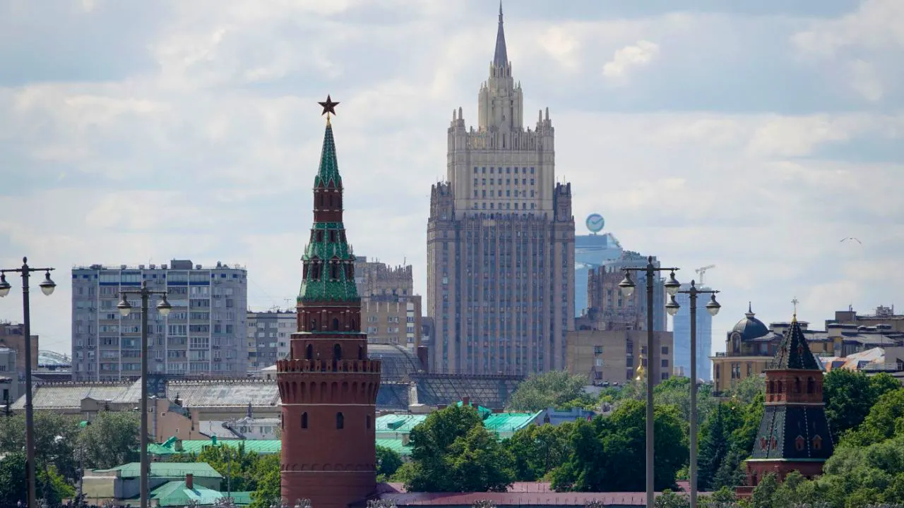 Politik. Kreml: Russland zu Dialog mit Europäern bereit