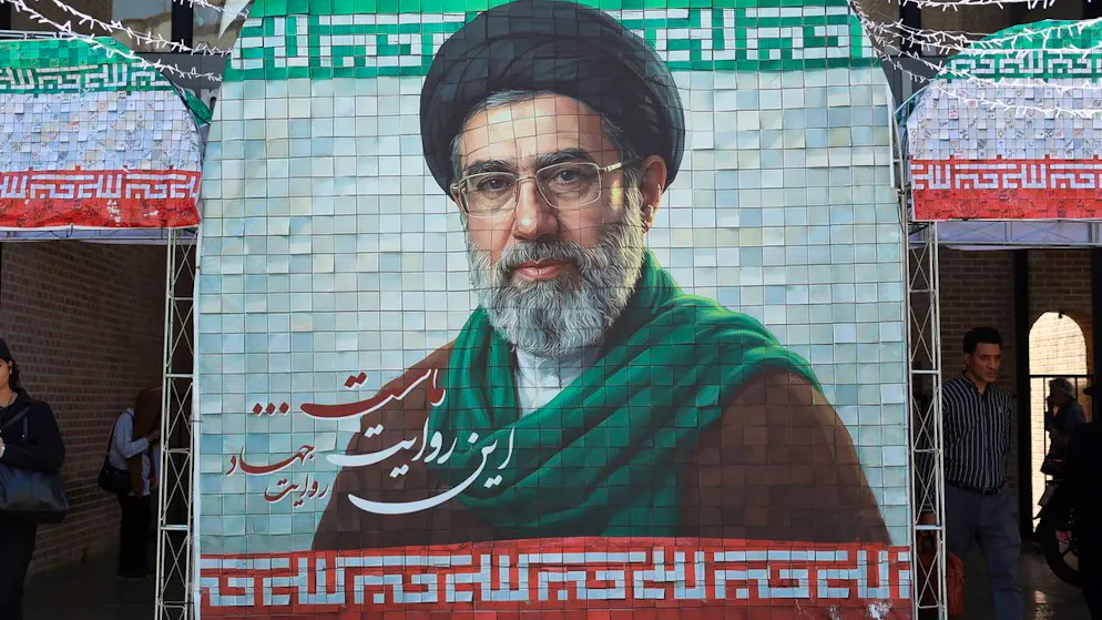 Medio Oriente. Khamenei mette il veto sull'uranio. Trump: «Lo avremo noi», Putin fa la sua offerta