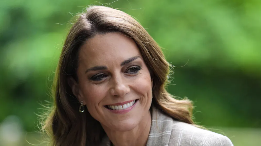 Il racconto fa il giro del web. Il dettaglio sulla principessa Kate che ha colpito tutti nella visita a Reggio Emilia