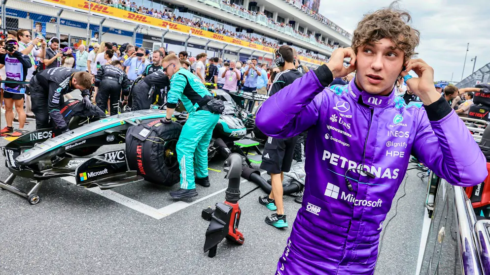 GP du Canada. Kimi Antonelli sous pression de George Russell et des McLaren