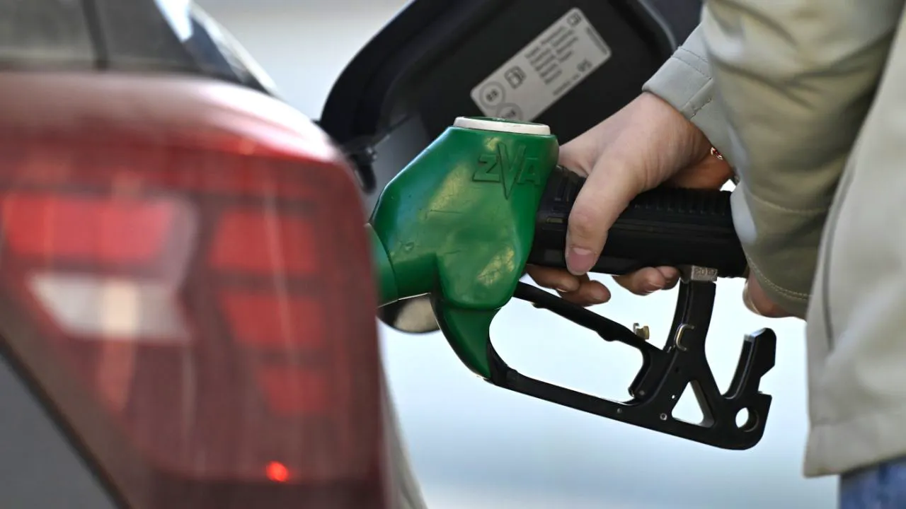 Fuel. Petrol prices rise - despite new hope for end of war