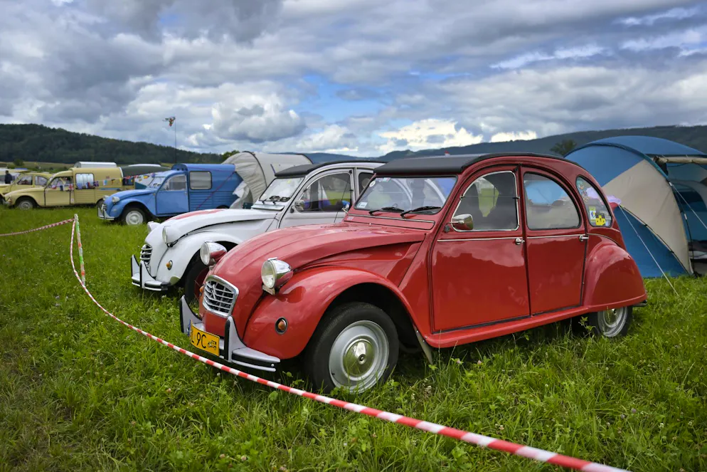 La petite «deux-chevaux» de Citroën avait été présentée au grand public le 7 octobre 1948 (image d'illustration).