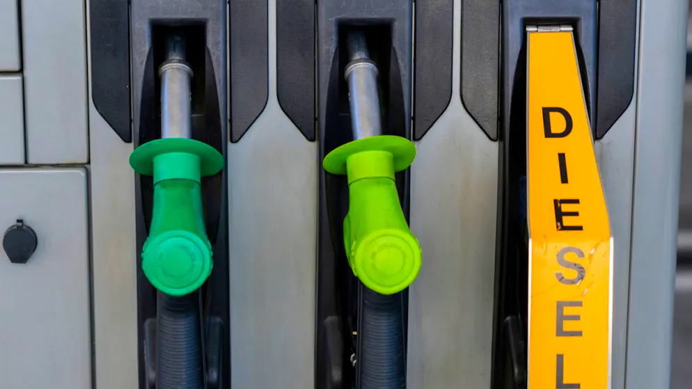 Ecco i dati attuali. Picco non ancora raggiunto: fare benzina in Svizzera diventa sempre più costoso