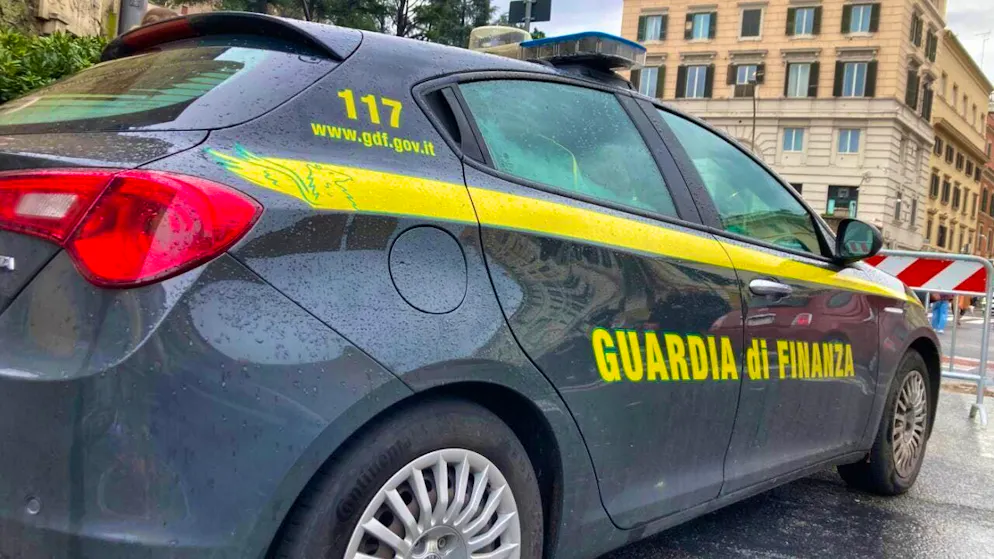 ARCHIVE - An operational vehicle of the financial police (Guardia di Finanza). The specialized officers are responsible for combating economic crime, among other things. Photo: Sabine Dobel/dpa
