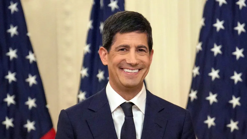 Stati Uniti. Warsh è ufficialmente il nuovo presidente della Fed, Trump: «Voglio che sia totalmente indipendente»