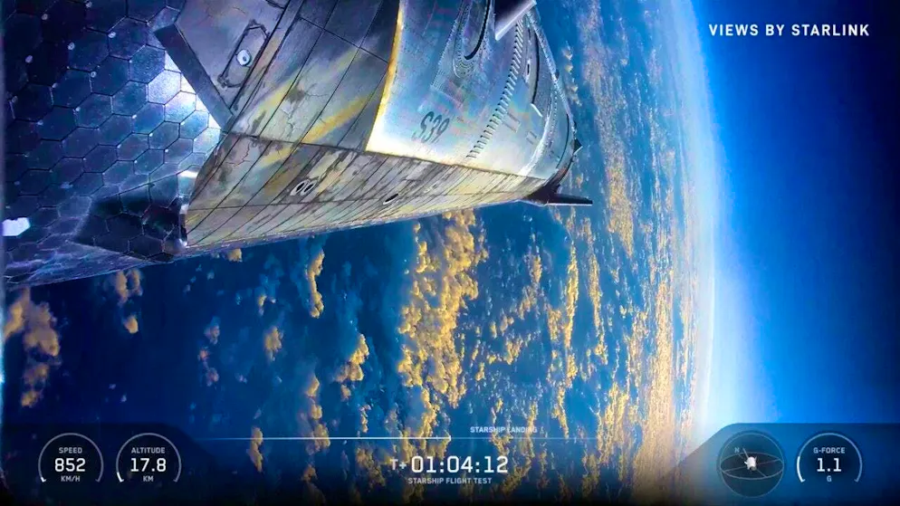 HANDOUT - In this image from a video provided by SpaceX, the "Starship" rocket re-enters Earth's atmosphere after launch in Texas. Photo: Uncredited/SpaceX/AP/dpa - ATTENTION: For editorial use only until 06.06.2026 and only with full attribution of the above credit