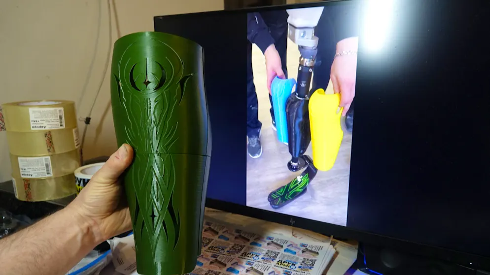 Hergestellt in Kellern und Garagen. 3D-Druckteile aus Deutschland helfen im Kampf der Ukraine