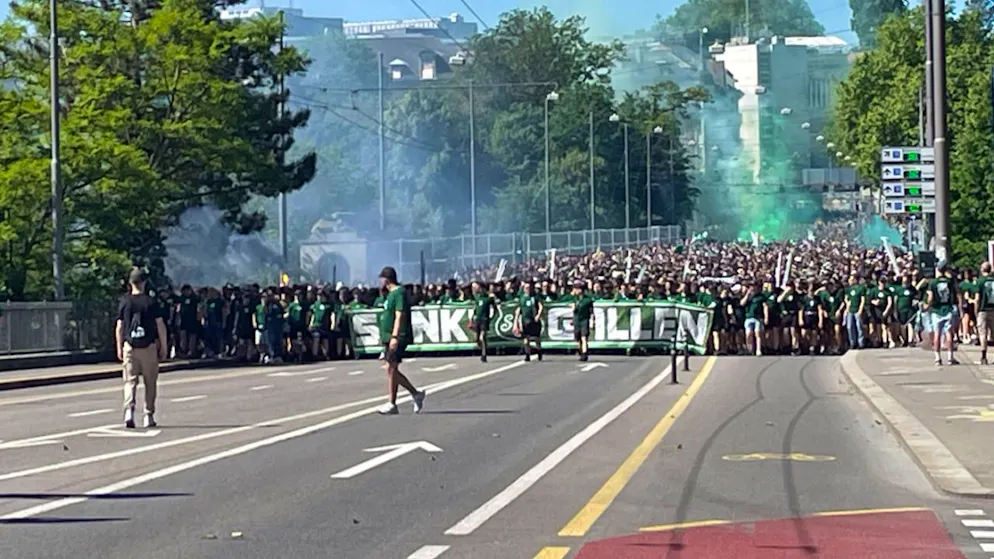 Tifosi sangallesi a Berna