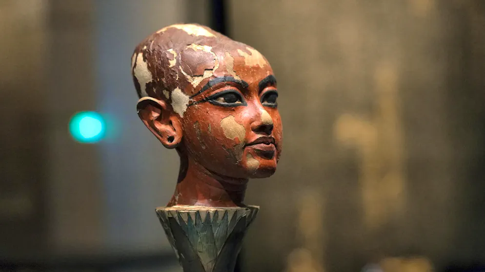 In Egyptian mythology, the head of Nefertem (Tutankhamun) symbolizes rebirth and the awakening of life from the primeval lotus blossom.
