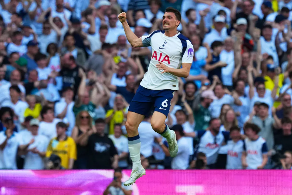 Premier League: Tottenham rettet sich, West Ham steigt ab – Gallery. Joao Palhinha sicherte Tottenham mit seinem Tor zum 1:0-Sieg den Klassenerhalt.