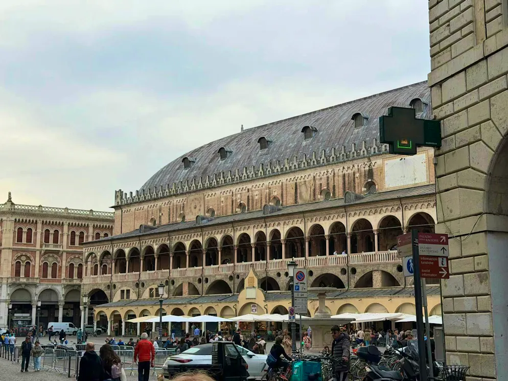 Aperol fu presentato per la prima volta in questo salone a Padova nel 1919.