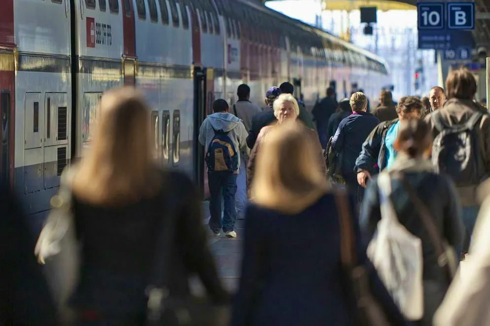 According to the report, the trains were so overcrowded that the train could not continue. (archive picture)