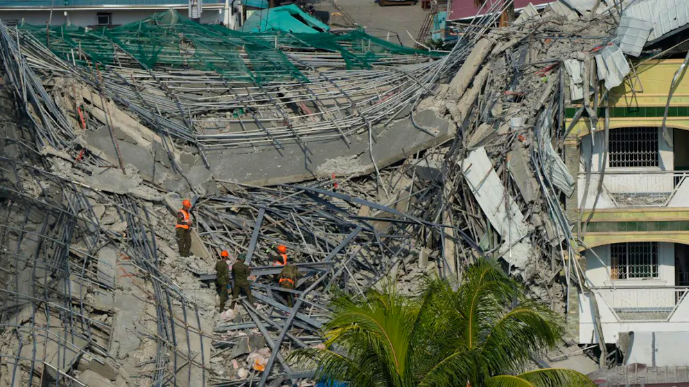 Les secours sont toujours à l'oeuvre à Angeles city.