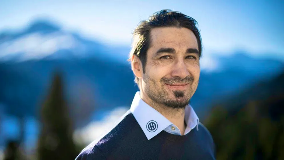 Andres Ambühl takes center stage again on Sunday.