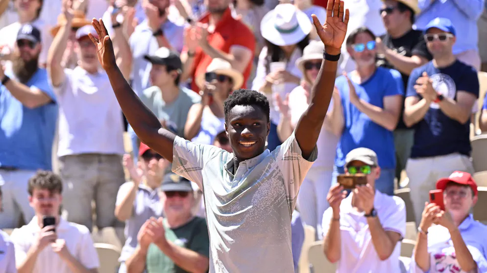 Roland-Garros. Un Français de 17 ans fait une entrée fracassante dans le tournoi