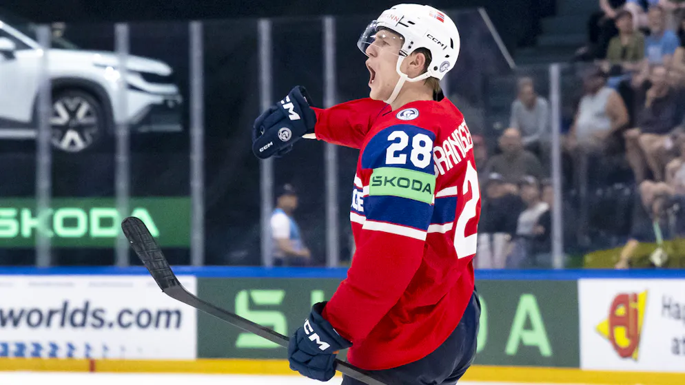 Mondial de hockey. Norvégiens et Lettons arborent un large sourire, la Suède aussi