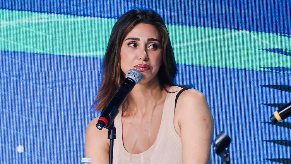Ai ferri corti. Belen Rodriguez perde l'«Isola dei Famosi»? Ecco chi potrebbe soffiarle la conduzione