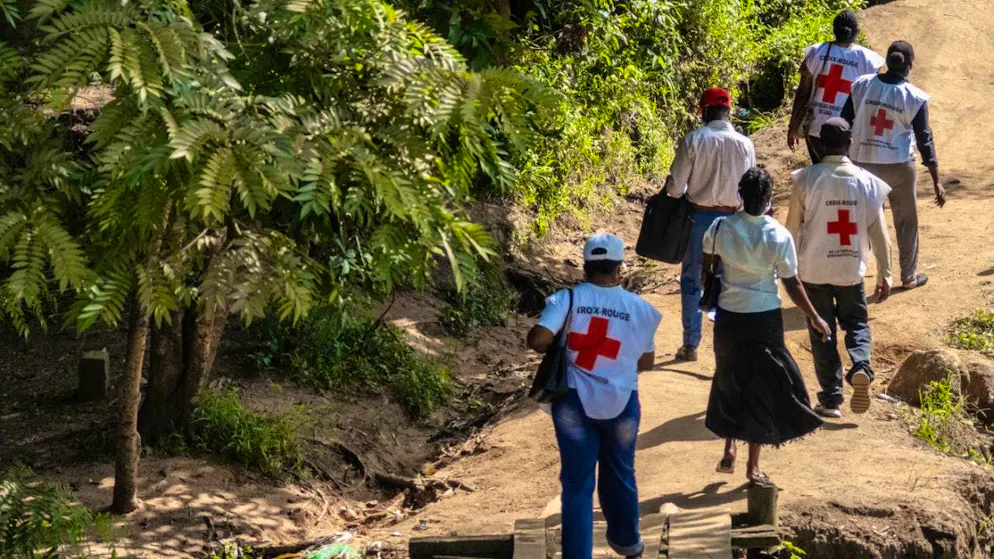 dpatopbilder - Red Cross volunteers on a mission to sensitize the population during the Ebola outbreak in Bunia. Photo: Moses Sawasawa/AP/dpa