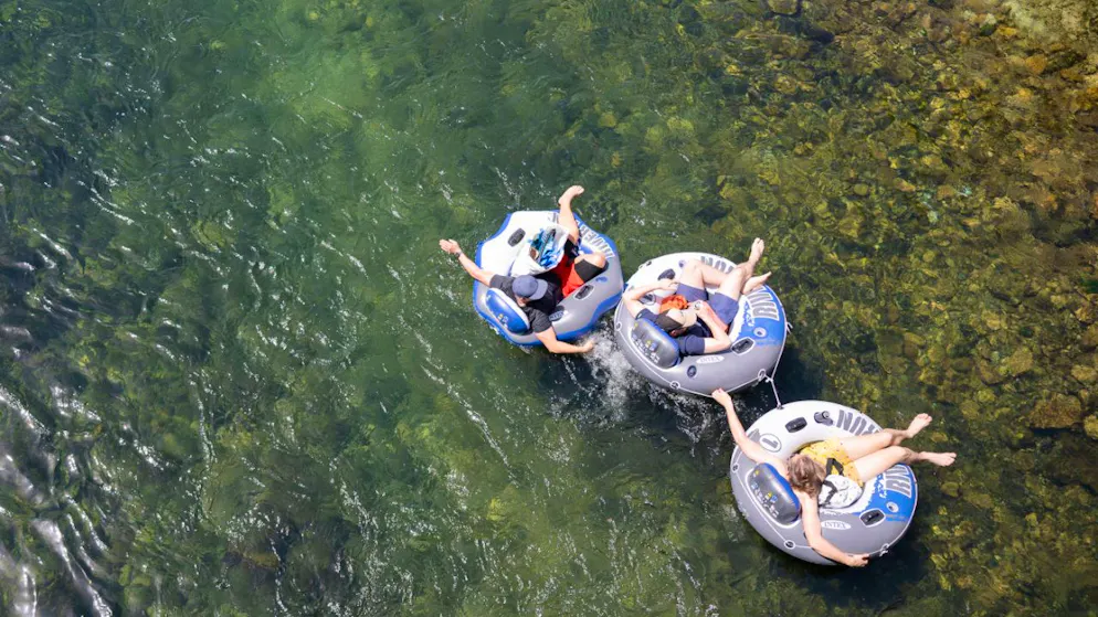 Flussbaden im Mai: Momentan ist es aussergewöhnlich warm.