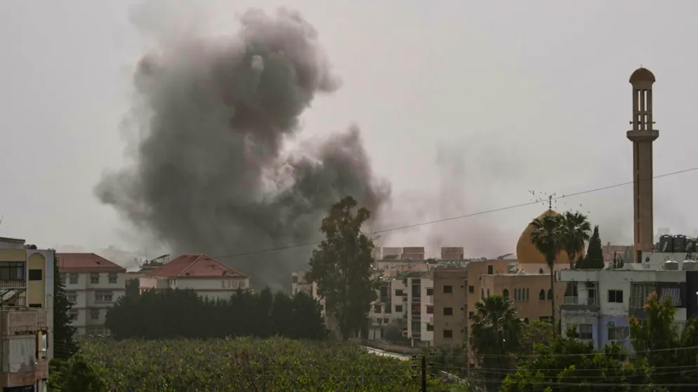 ARCHIV – Rauch steigt nach einem israelischen Luftangriff auf. Foto: Mohammed Zaatari/AP/dpa