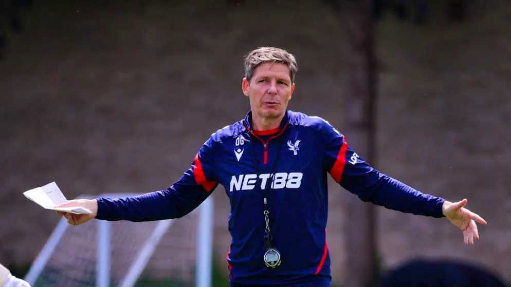 He demands unconditional commitment - from everyone at the club: outgoing Crystal Palace coach Oliver Glasner