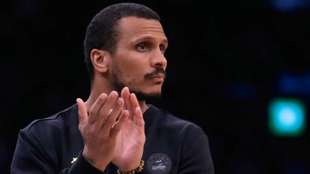 Joe Mazzulla a été désigné entraîneur de l'année en NBA.