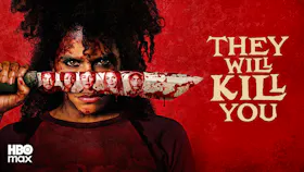 Key Art zu They Will Kill You mit blutverschmierter Frau, die ein Messer vor ihr Gesicht hält.
