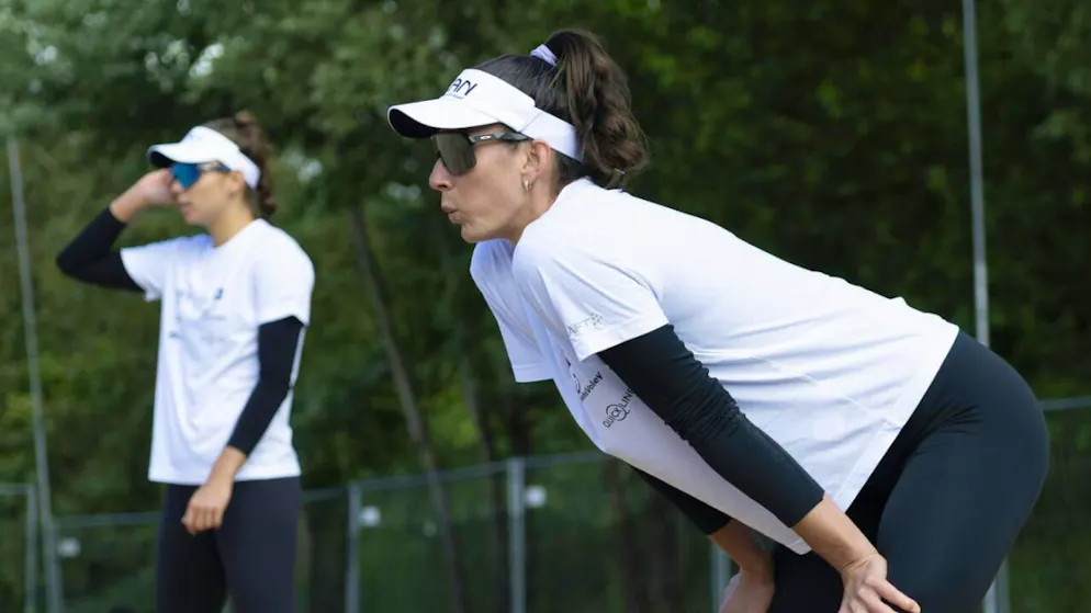 Mäder und Kernen überzeugen mit starkem Saisonstart – Gallery. Als grosses Ziel bezeichnen Joana Mäder (rechts) und Leona Kernen die Teilnahme an den Olympischen Spielen 2028 in Los Angeles